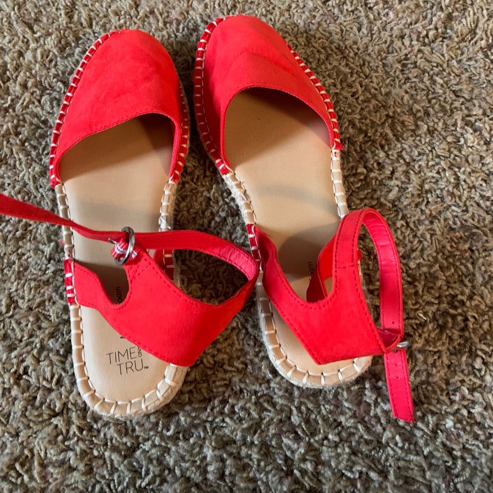 Women’s size: 9 never worn time & tru shoes